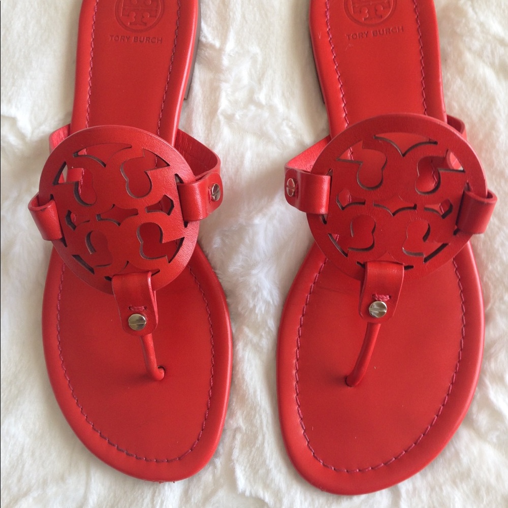 Tory Burch Bright Orange Sandal sz 10 gently used.